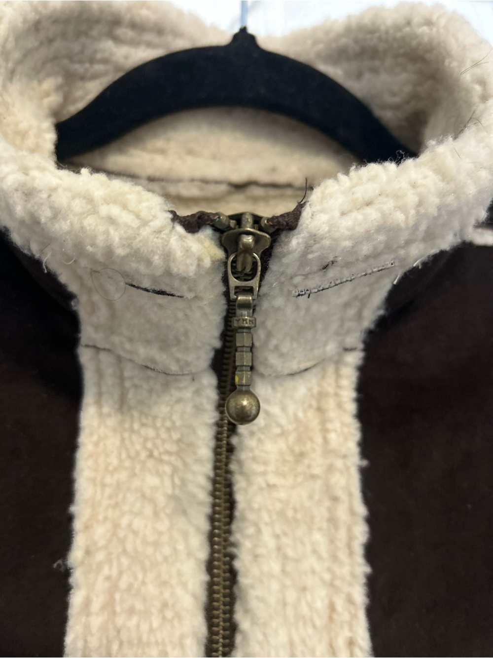 Wind River Sherpa-Lined Brown Vest - Picture 3 of 7